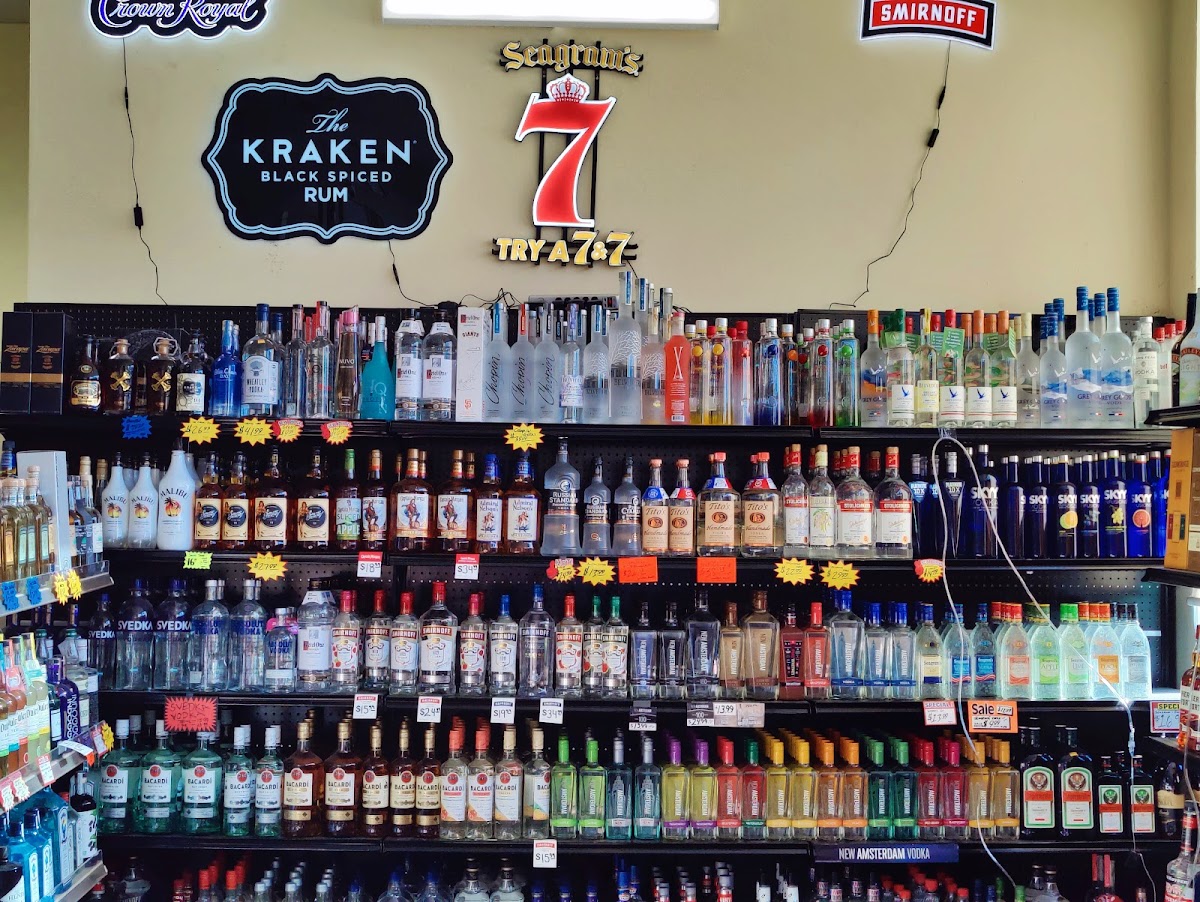 Express Market Ukiah Photos 2